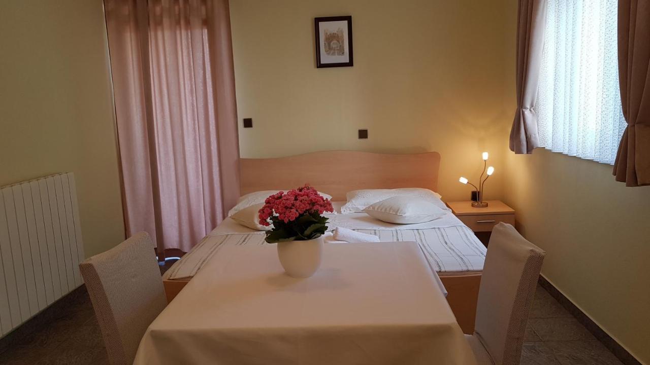 Cosy Villa Near The Beach Zadar Eksteriør bilde